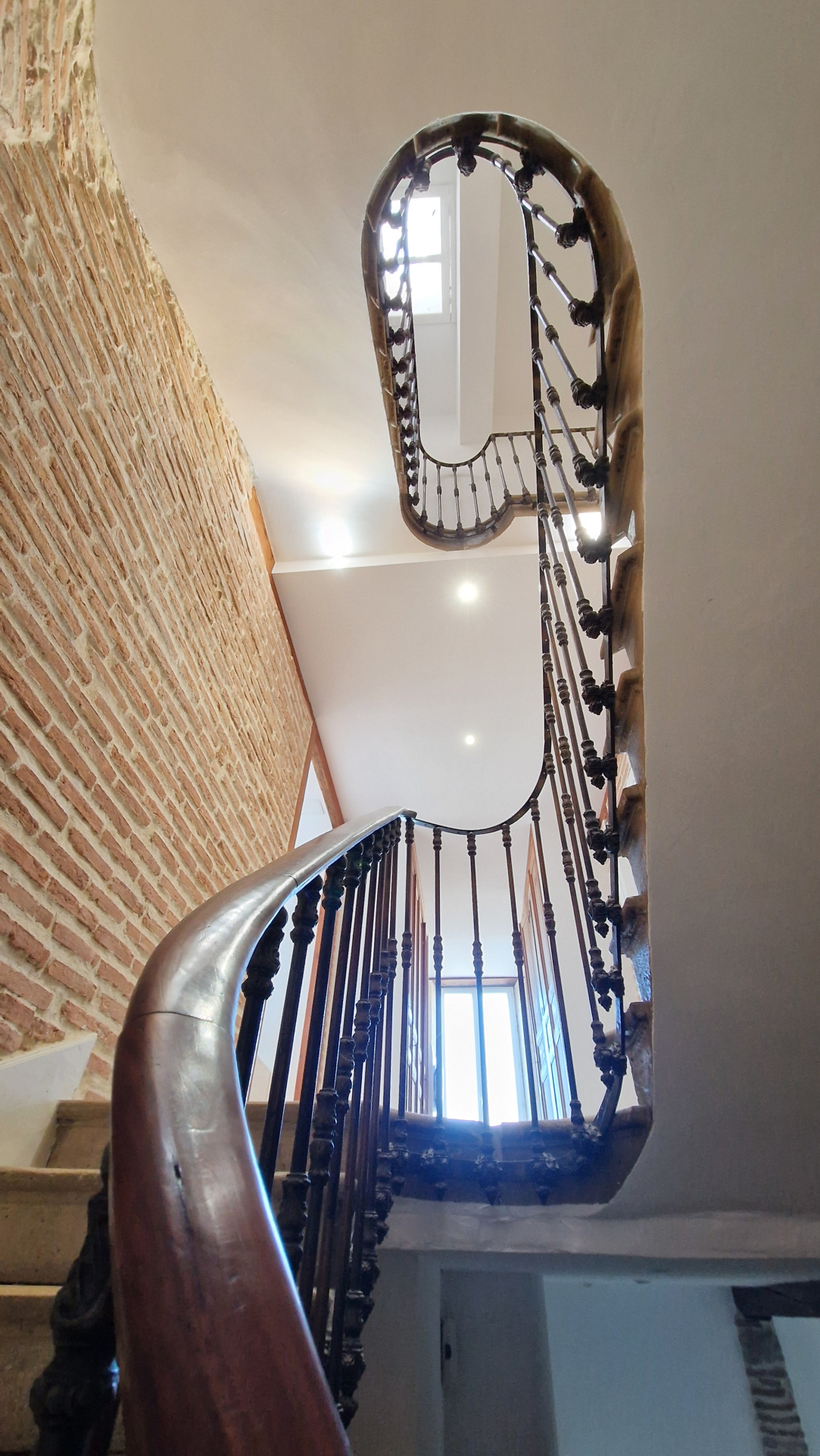 ENSEMBLE IMMOBILIER: MAISON DE MAÎTRE + MAISON T3 + DÉPENDANCE DE 110 M2 — photo 8