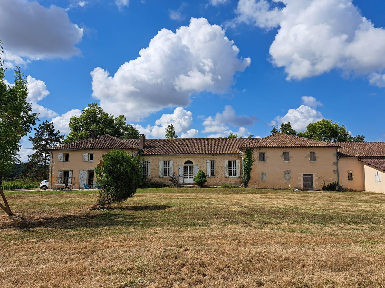 PROPRIÉTÉ DE CARACTÈRE SUR 2.5 HECTARES